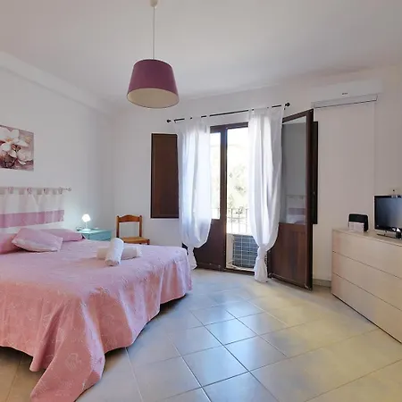 Konukevi Su Nuraghe SantʼAnna Arresi