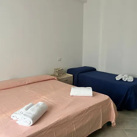 Su Nuraghe Guest house Sant'Anna Arresi