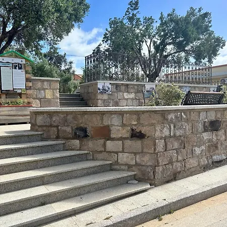 Konukevi Su Nuraghe 3*