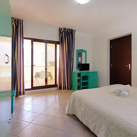 Su Nuraghe Guest house *