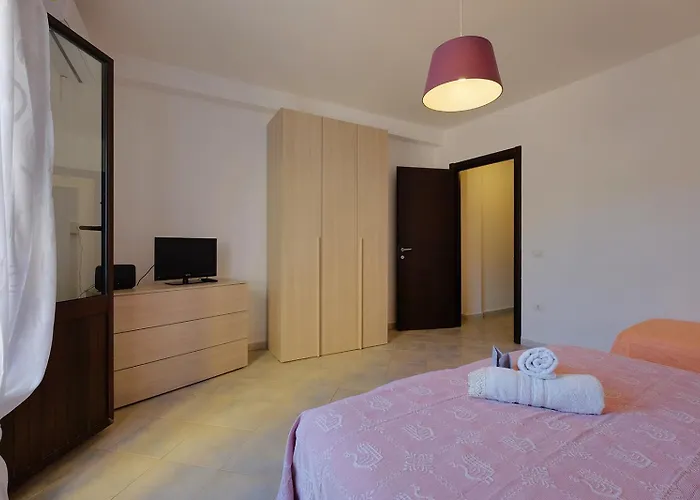 Su Nuraghe 3* Сант'Анна-Аррези