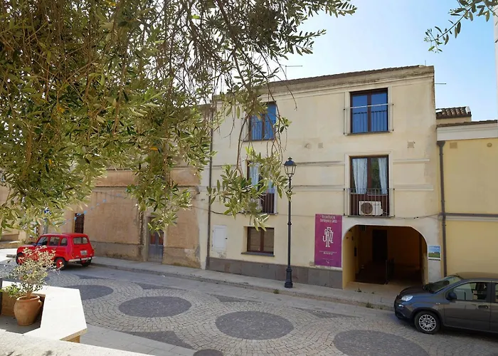 Su Nuraghe Сант'Анна-Аррези